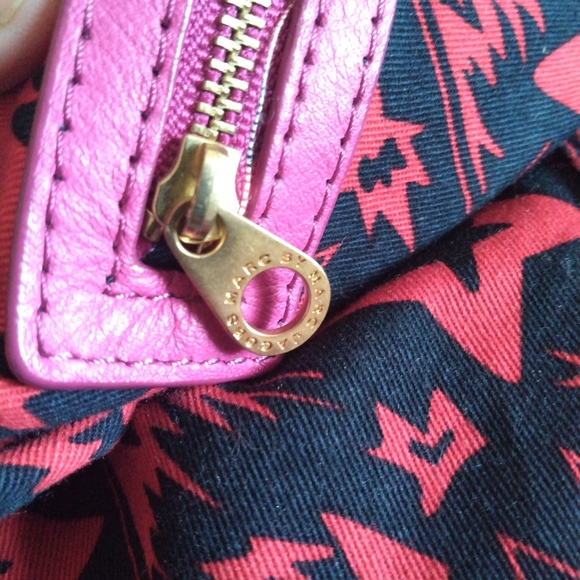 Vintage Marc Jacobs Posh Totally Turnkey Berry Tote - Picture 6 of 9